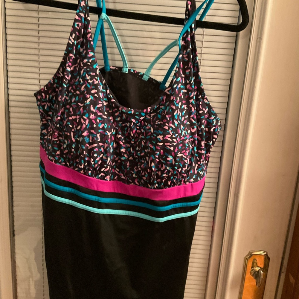 Women’s Swimsuits for All size 18 tankini top. - Picture 5 of 5